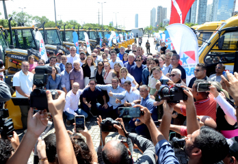 Galeria: Entrega de Transporte Escolar